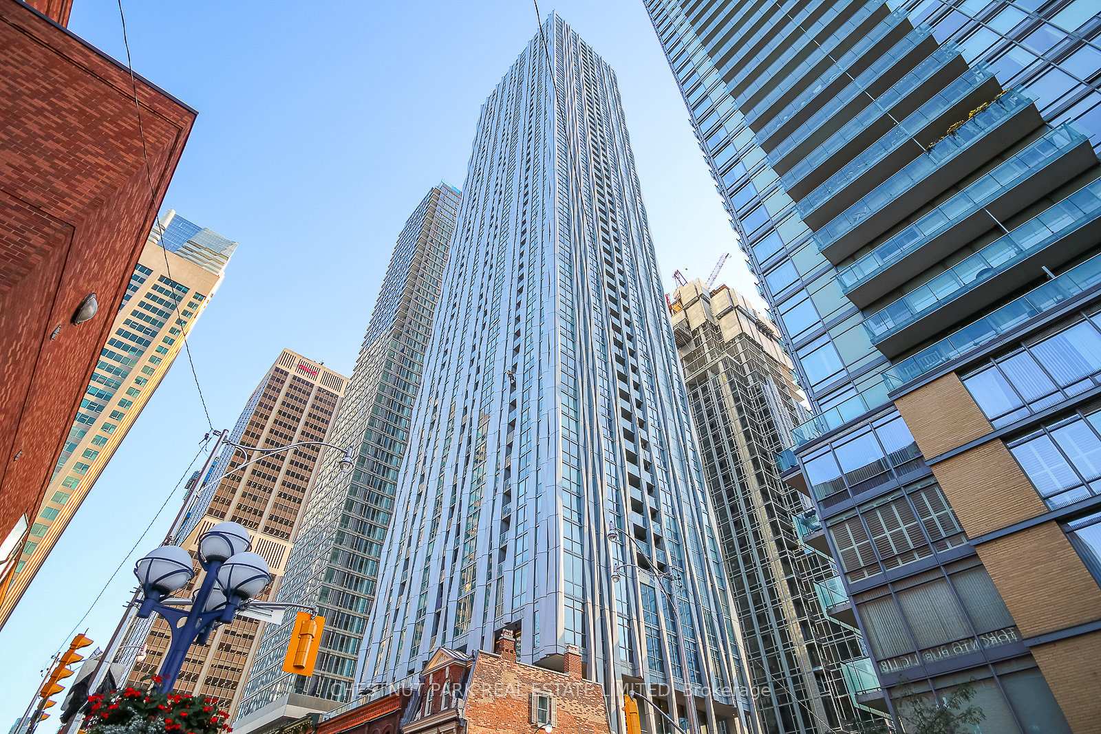 1 Yorkville Avenue - C11894962- $2,950